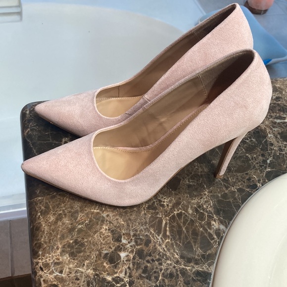 Shoedazzle Giselle size 8 - Picture 2 of 6